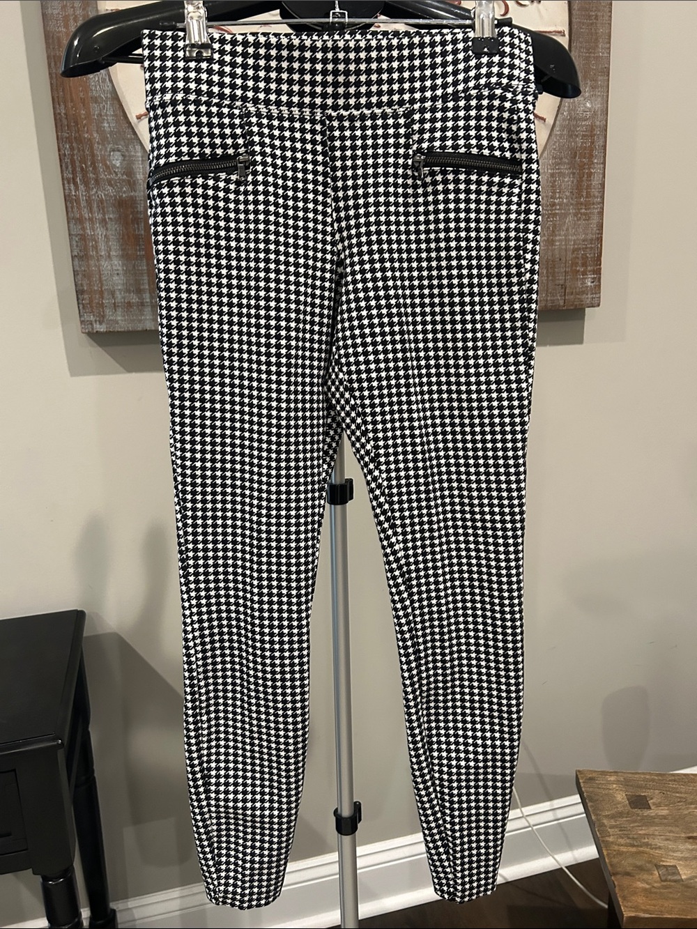 Old Navy Women’s Black & White Houndstooth Skinny Pants Size XS